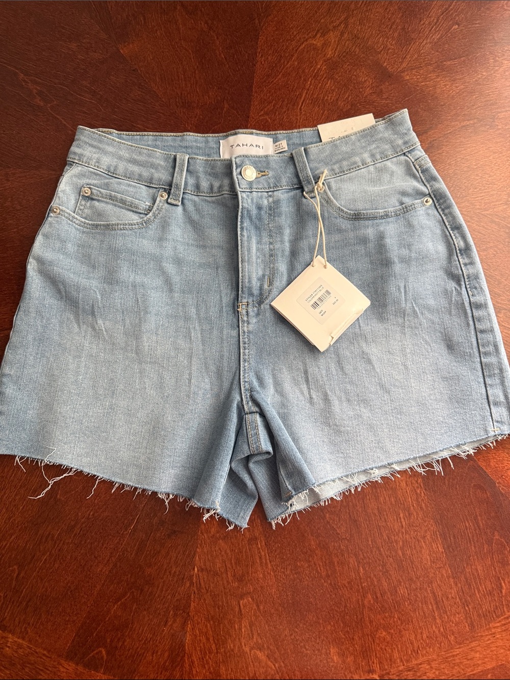NWT Tahari Light Wash Denim Cutoff Shorts